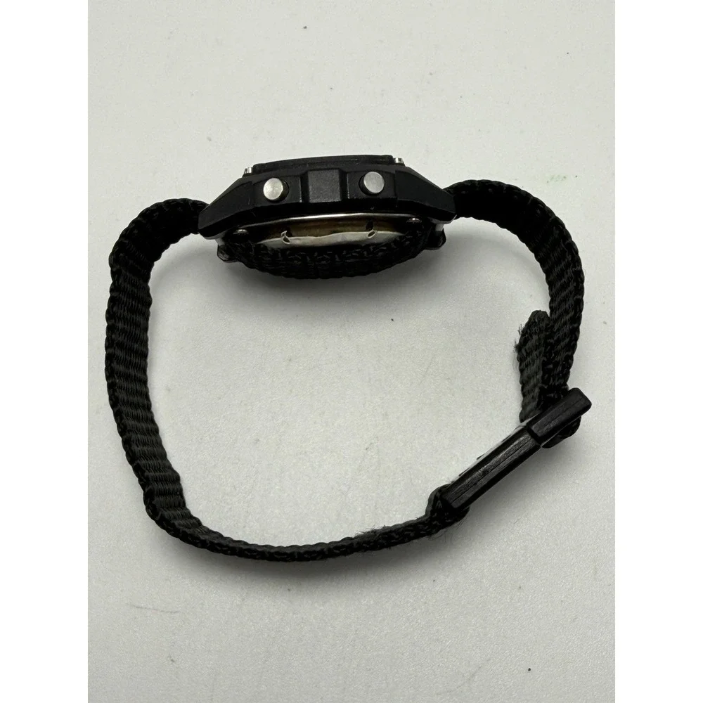 Freestyle Shark Vintage Ladies Watch New Battery 29MM 7